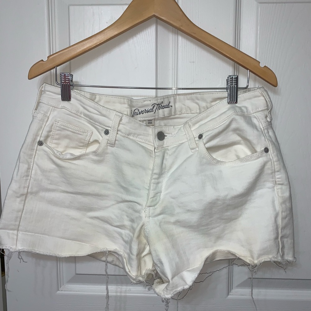 Women’s White Shorts Great Condition